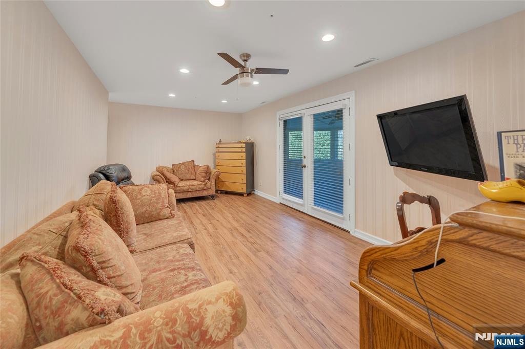 9 Cameron Road Saddle River, NJ 07458 - Photo 22 of 36