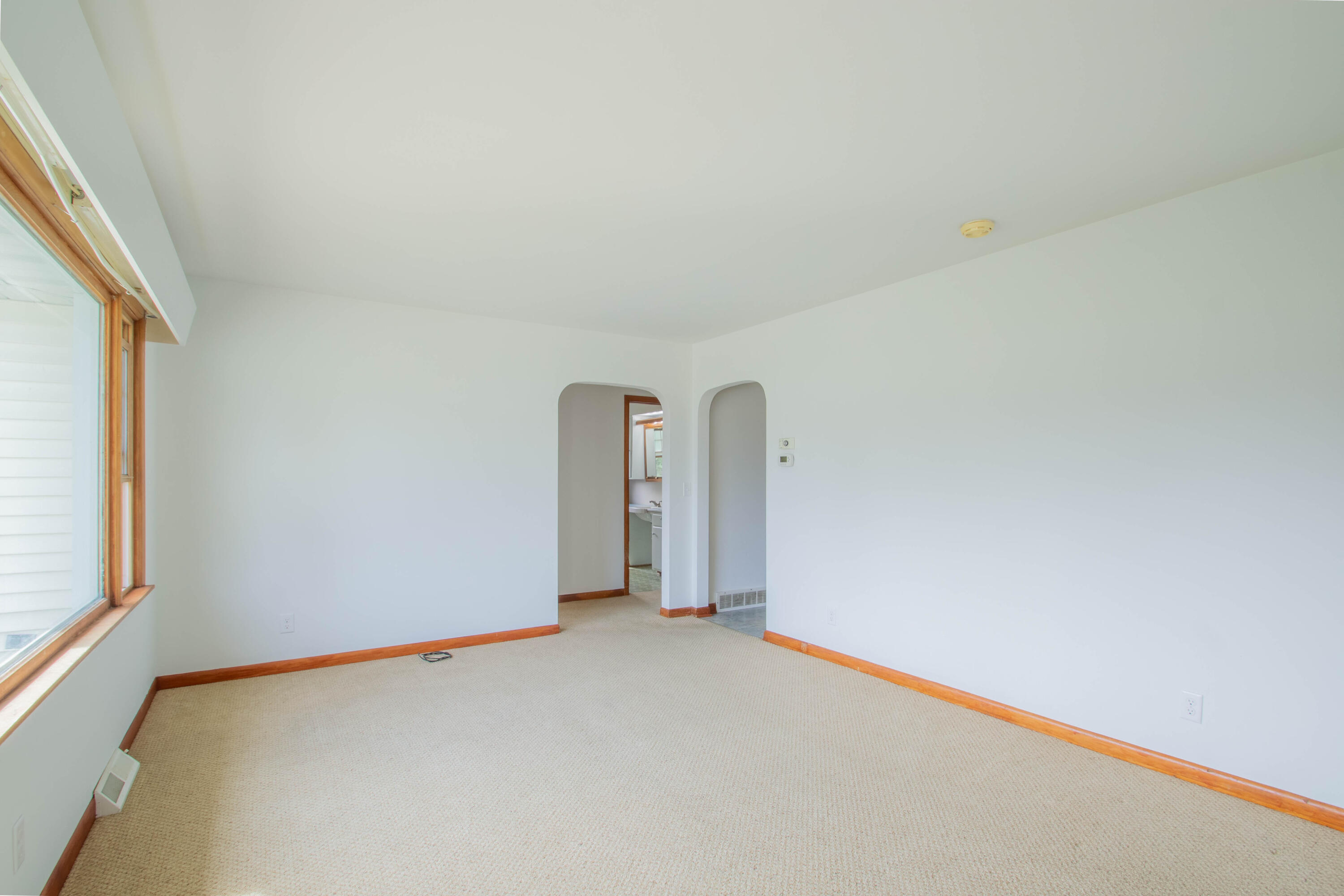 315 Edison Street Waterloo, WI 53594 - Photo 10 of 51 Living Room