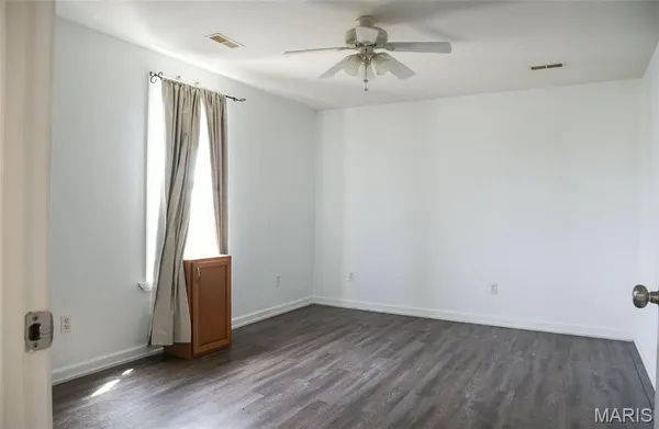 $220,000 | 413 East Sainte Marie Street, Perryville, MO 63775