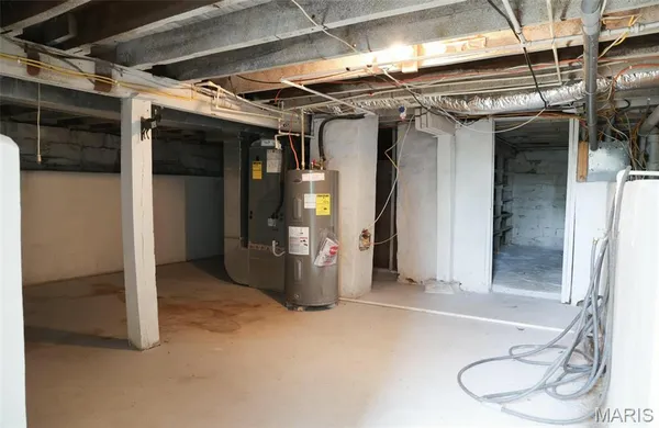 $220,000 | 413 East Sainte Marie Street, Perryville, MO 63775