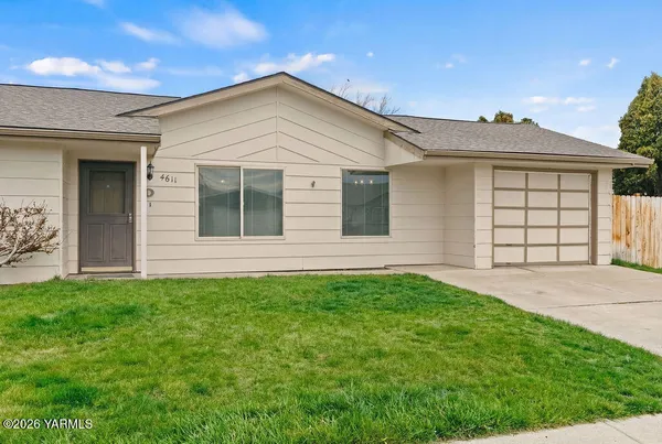 $235,000 | 4611 West Glenmore Circle, Unit D, Yakima, WA 98908