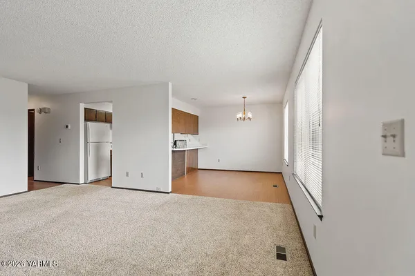 $235,000 | 4611 West Glenmore Circle, Unit D, Yakima, WA 98908