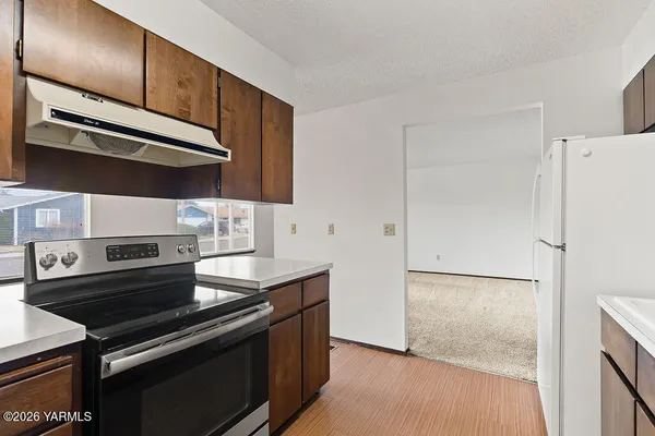 $235,000 | 4611 West Glenmore Circle, Unit D, Yakima, WA 98908