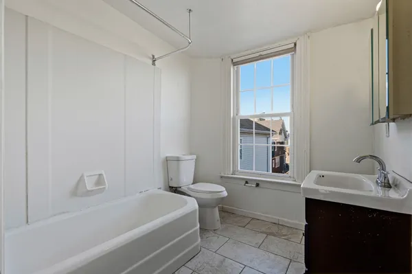 $3,750 | 37 West 34th Street, Unit 1, Bayonne, NJ 07002