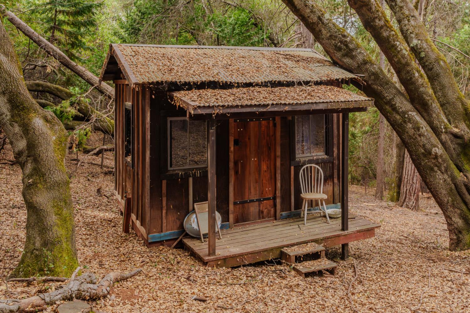 19491 East Clinton Road Jackson, CA 95642 - Photo 67 of 72 a view of a chairs and fire pit in the backyard