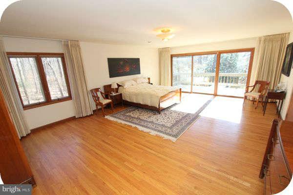1017 Bellview Road McLean, VA 22102 - Photo 12 of 30 Bedroom (Master)