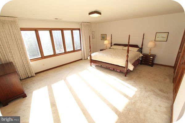 1017 Bellview Road McLean, VA 22102 - Photo 20 of 30 Bedroom