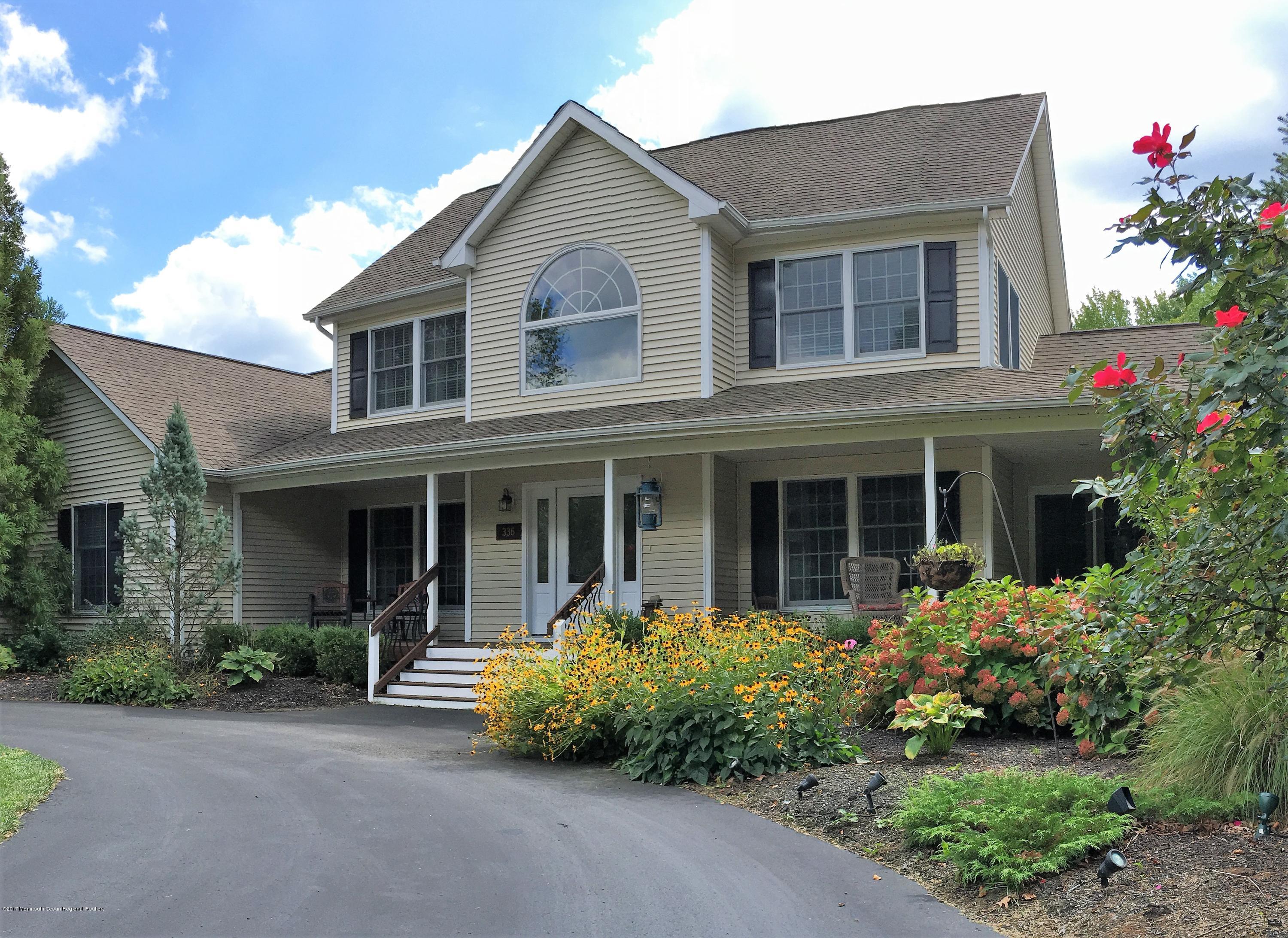 336 Windeler Road Howell, NJ 07731 - Photo 2 of 39 IMG_6865