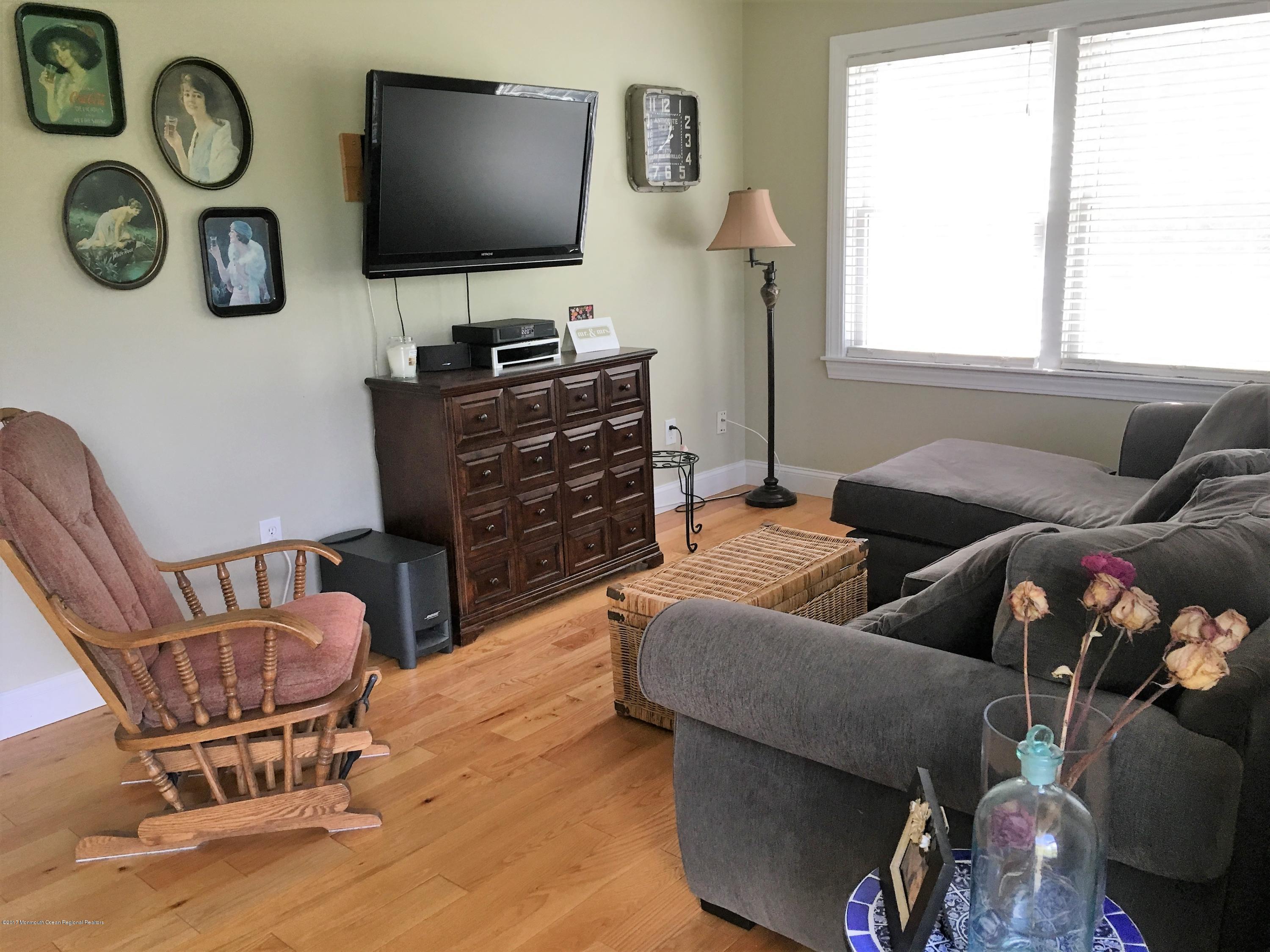 336 Windeler Road Howell, NJ 07731 - Photo 24 of 39 IMG_6944
