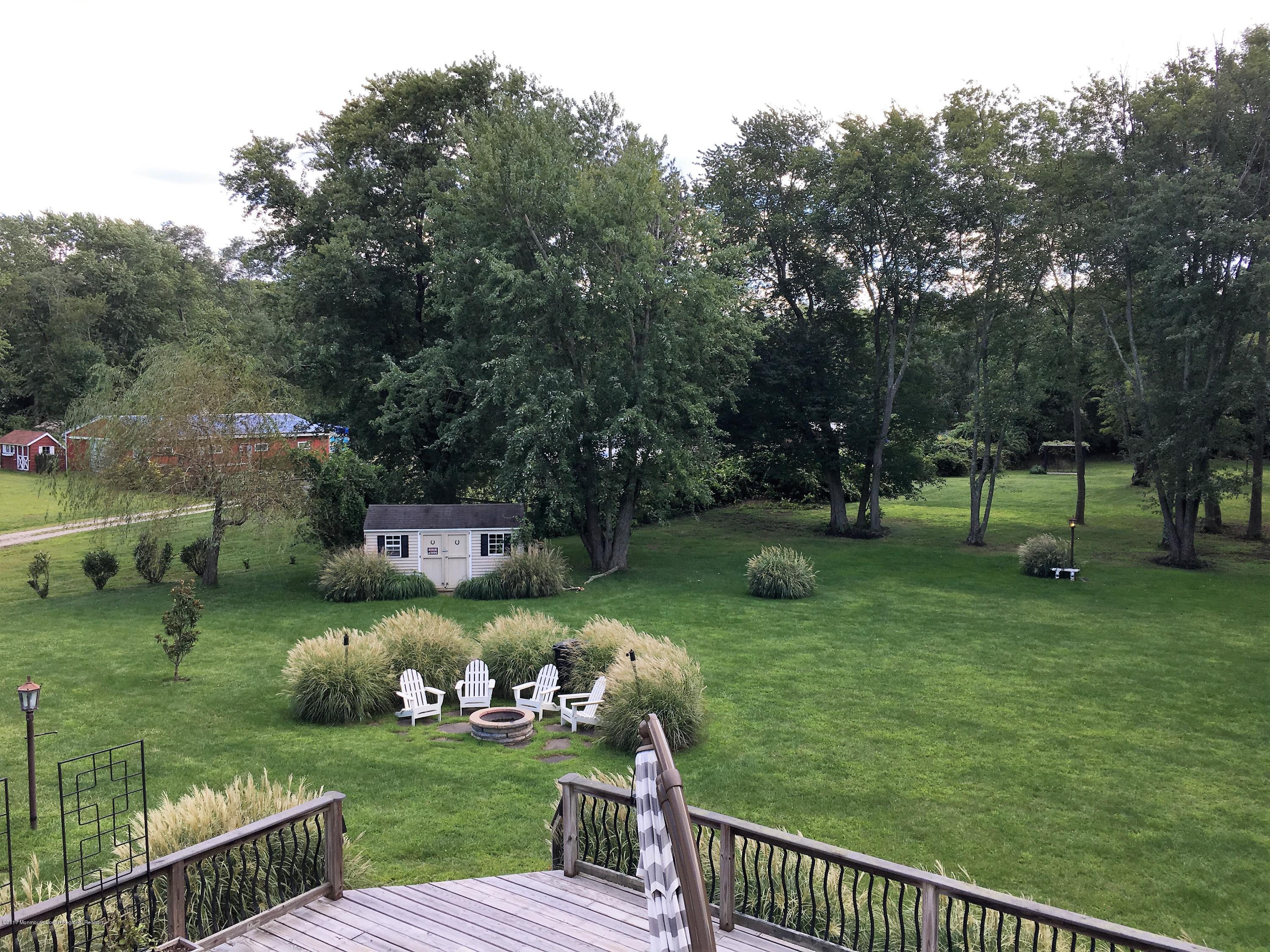 336 Windeler Road Howell, NJ 07731 - Photo 4 of 39 IMG_6968