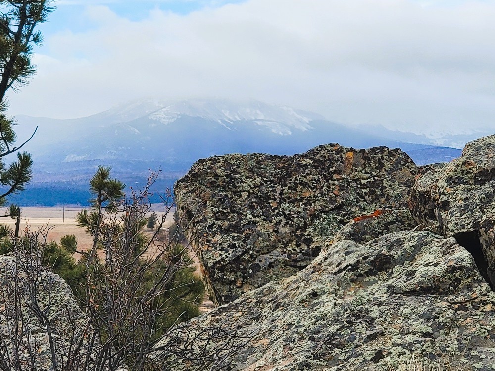 403 Redhill Road Fairplay, CO 80440 - Photo 20 of 40 a view of a large building