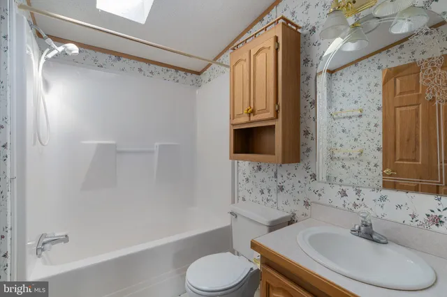 $98,900 | 183 Greenbriar Drive South, Bath, PA 18014