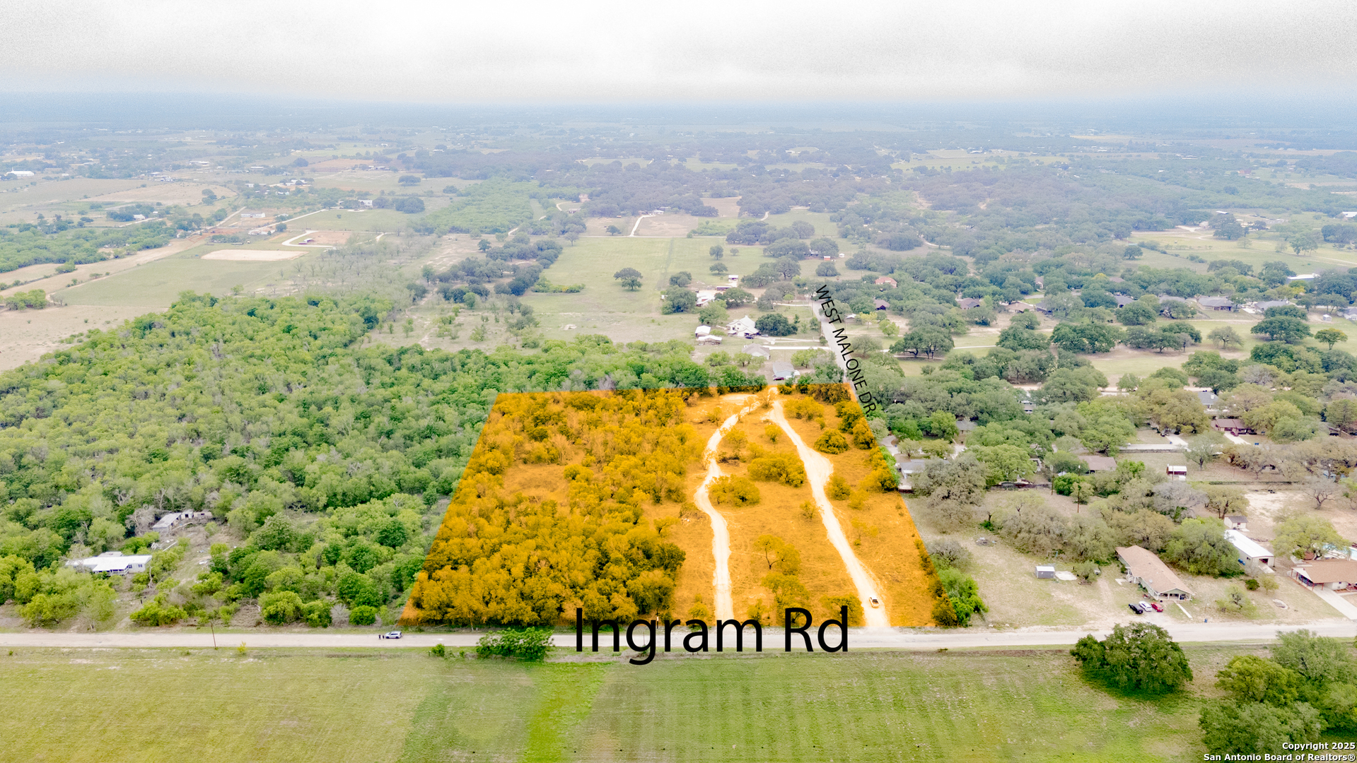 769 County Road 769 Devine, TX 78016 - Photo 10 of 10 a view of an ocean view