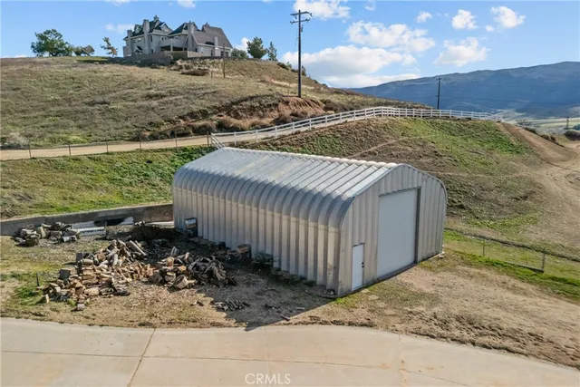 $879,000 | 40647 Shallow Springs Road, Leona Valley, CA 93551