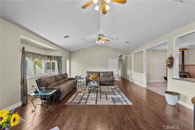 $879,000 | 40647 Shallow Springs Road, Leona Valley, CA 93551