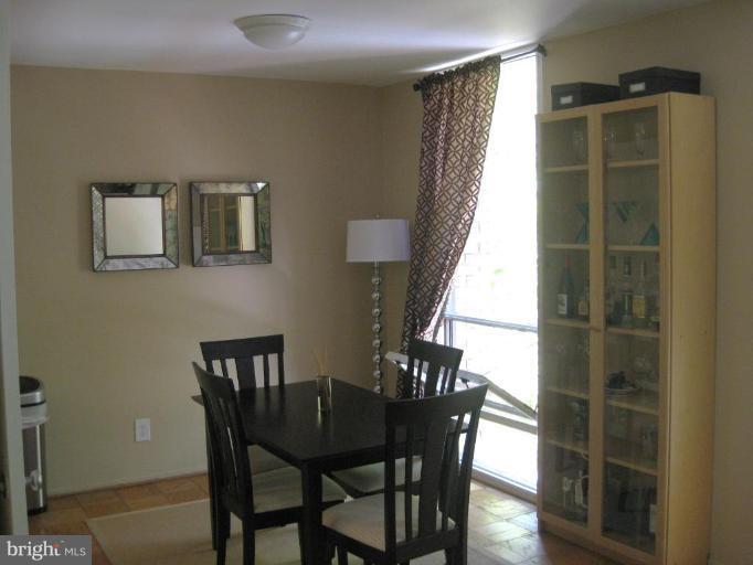 1610 Chimney House Road, Unit 1610 Reston, VA 20190 - Photo 4 of 12 Dining Room