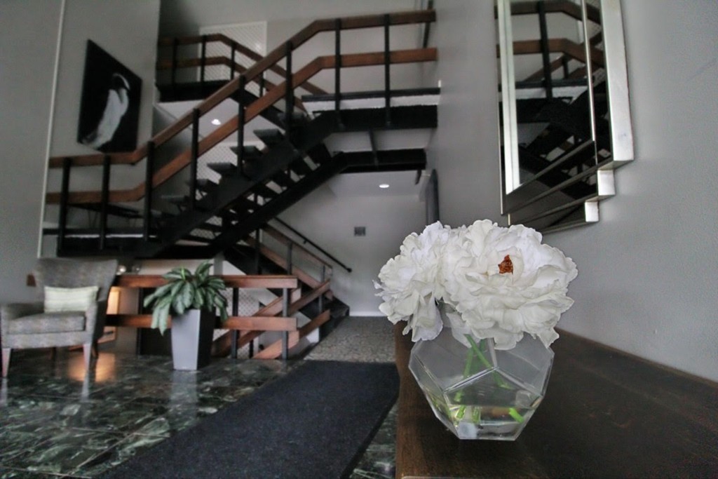 1206 Greendale Avenue, Unit 201 Needham, MA 02492 - Photo 23 of 26 a close view of light house