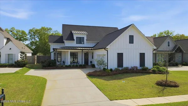 $595,000 | 272 Arbor Trail, Brandon, MS 39047