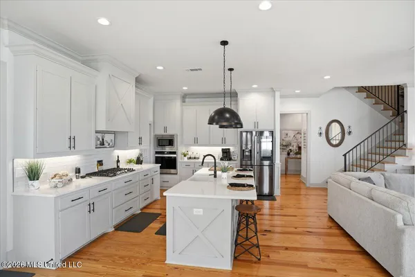 $595,000 | 272 Arbor Trail, Brandon, MS 39047