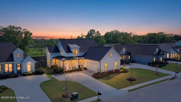 $595,000 | 272 Arbor Trail, Brandon, MS 39047