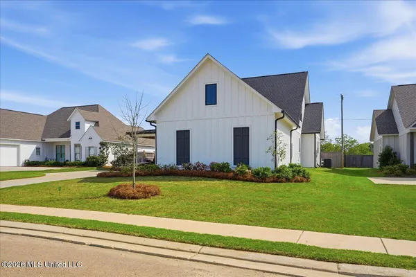 $595,000 | 272 Arbor Trail, Brandon, MS 39047