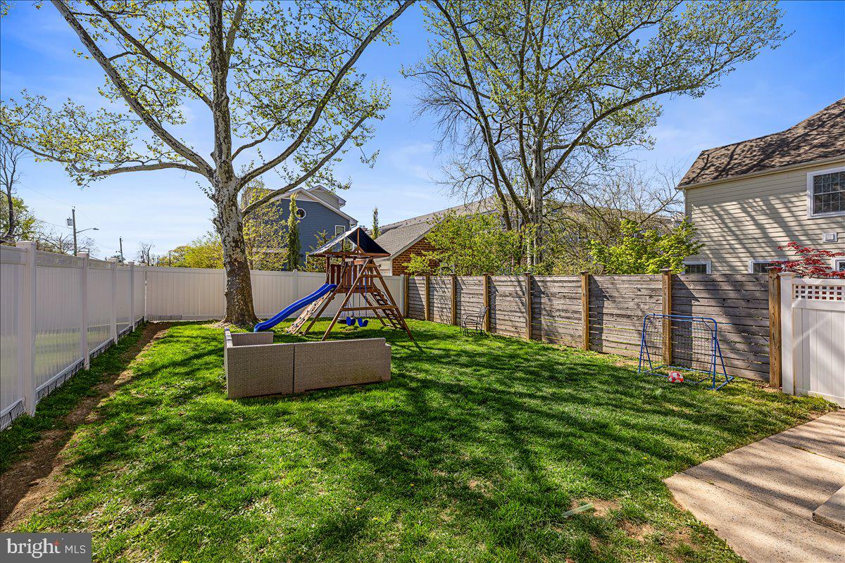 2 Harris Road Princeton, NJ 08540 - Photo 31 of 34