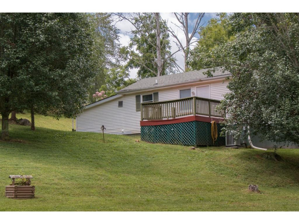 7390 Slaughter Road Bristol, VA 24202 - Photo 24 of 28 View of Side of Home