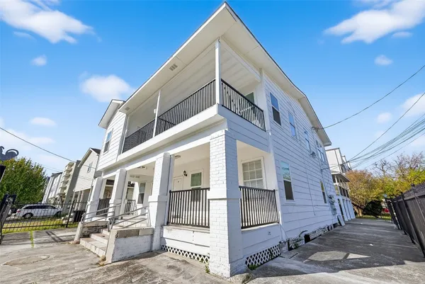 $1,100 | 2202 Hutchins Street, Unit A, Houston, TX 77003