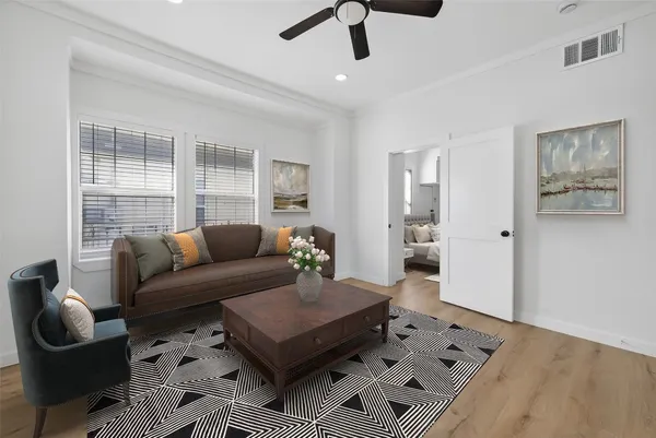 $1,100 | 2202 Hutchins Street, Unit A, Houston, TX 77003