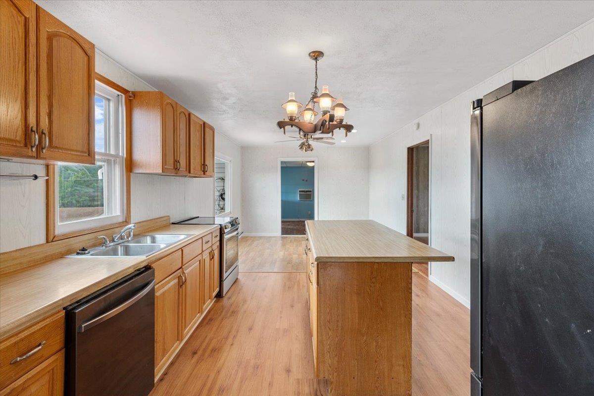 318 Sunny Ridge Road Pearisburg, VA 24134 - Photo 15 of 46 Gallery Image 15