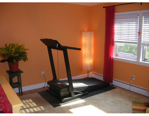 11 Lawndale Road Stoneham, MA 02180 - Photo 14 of 25 Gallery Image 14