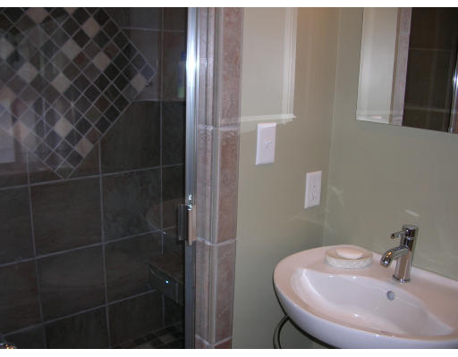 11 Lawndale Road Stoneham, MA 02180 - Photo 17 of 25 Gallery Image 17