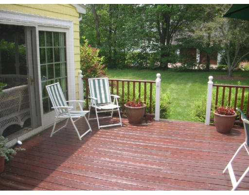 11 Lawndale Road Stoneham, MA 02180 - Photo 20 of 25 Gallery Image 20