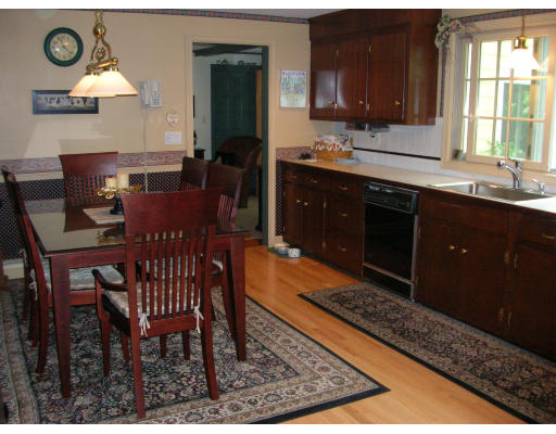 11 Lawndale Road Stoneham, MA 02180 - Photo 7 of 25 Gallery Image 7