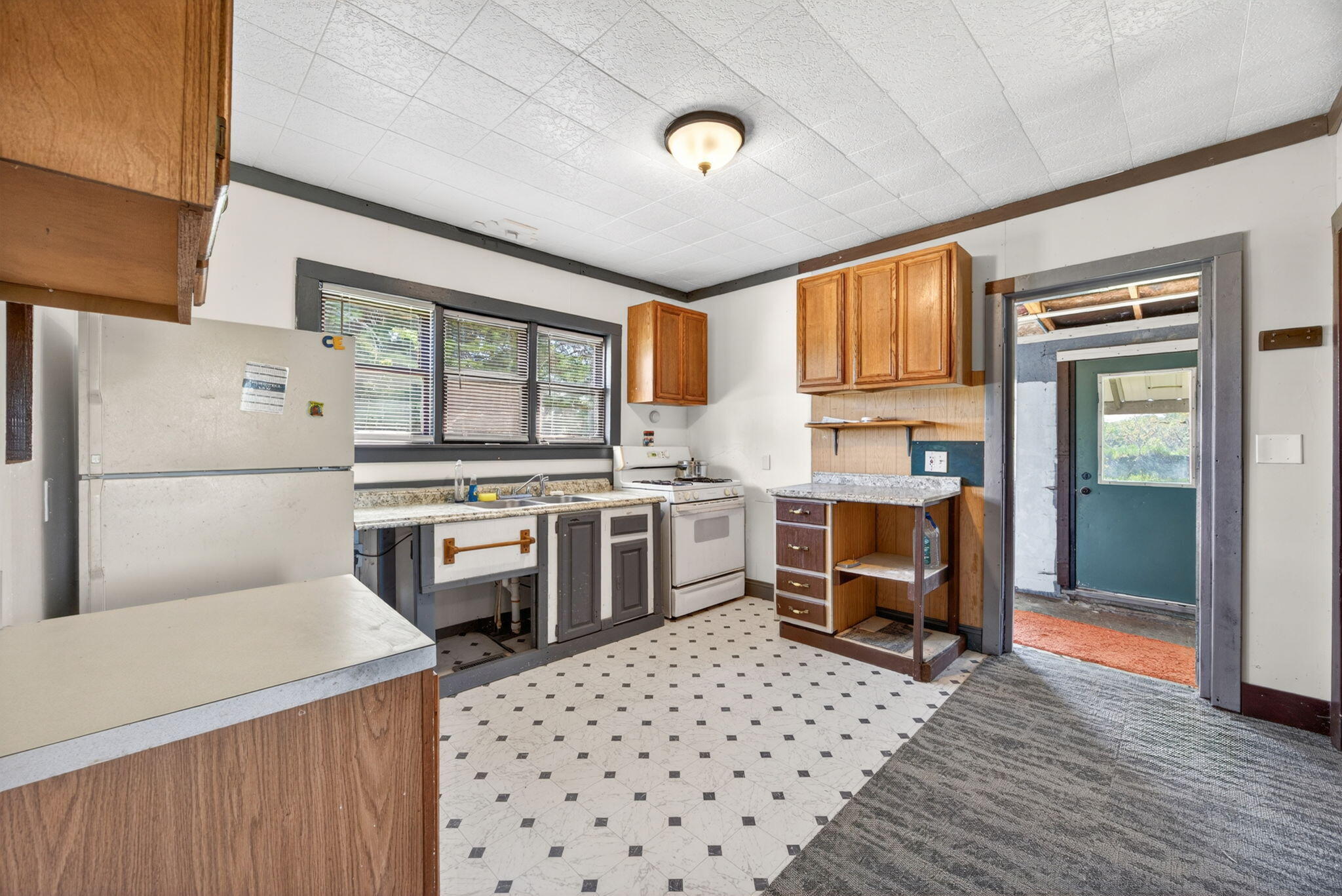 7031 North Raymond Road Tustin, MI 49688 - Photo 10 of 30 14