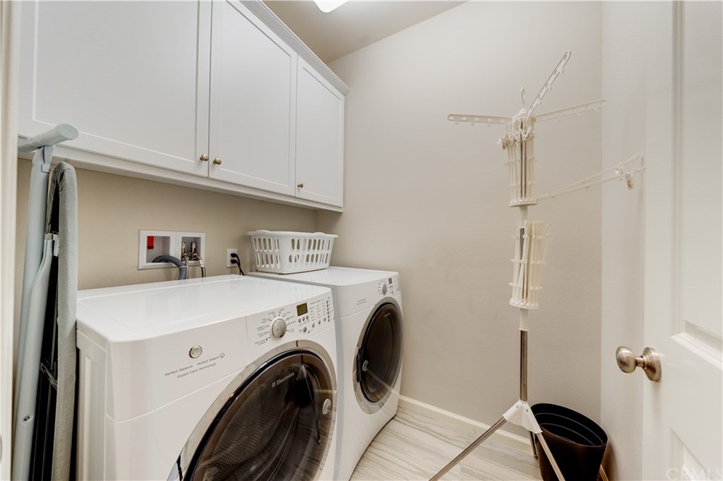 81 Fairymoss Irvine, CA 92620 - Photo 14 of 33