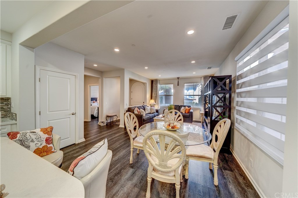 81 Fairymoss Irvine, CA 92620 - Photo 10 of 33