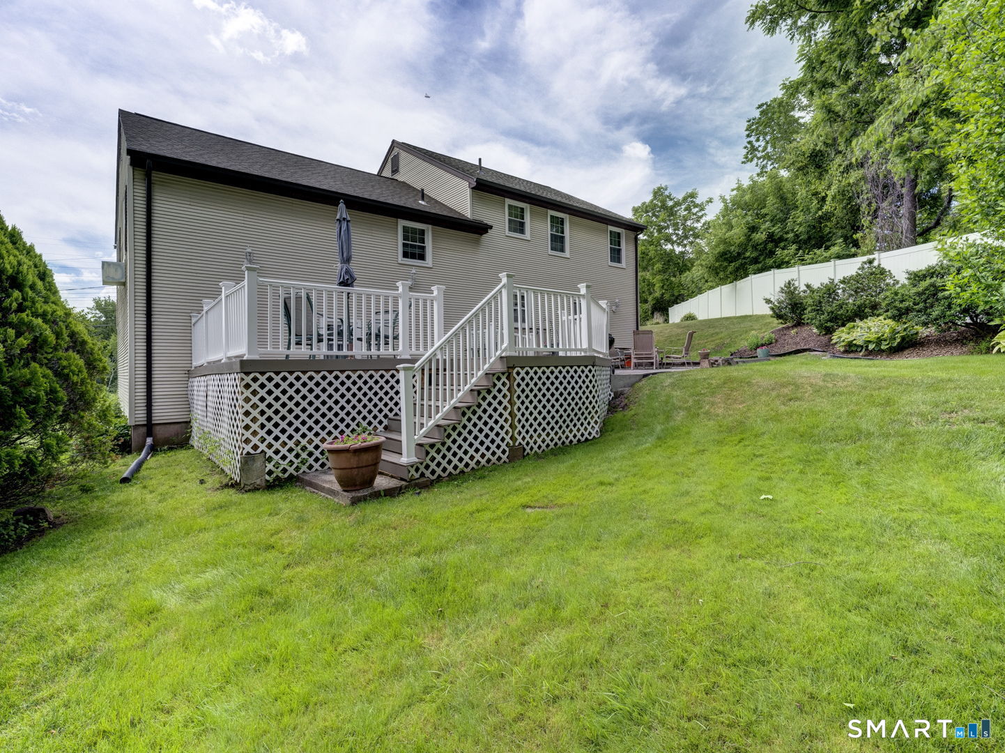 4 Lee Circle Bloomfield, CT 06002 - Photo 30 of 38