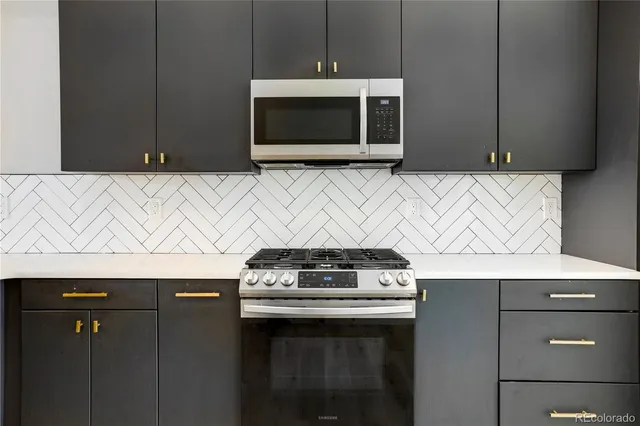 $2,995 | 4925 West 10th Avenue, Unit 116, Denver, CO 80204