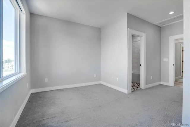 $2,995 | 4925 West 10th Avenue, Unit 116, Denver, CO 80204