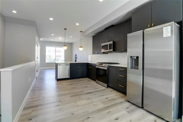 $2,995 | 4925 West 10th Avenue, Unit 116, Denver, CO 80204