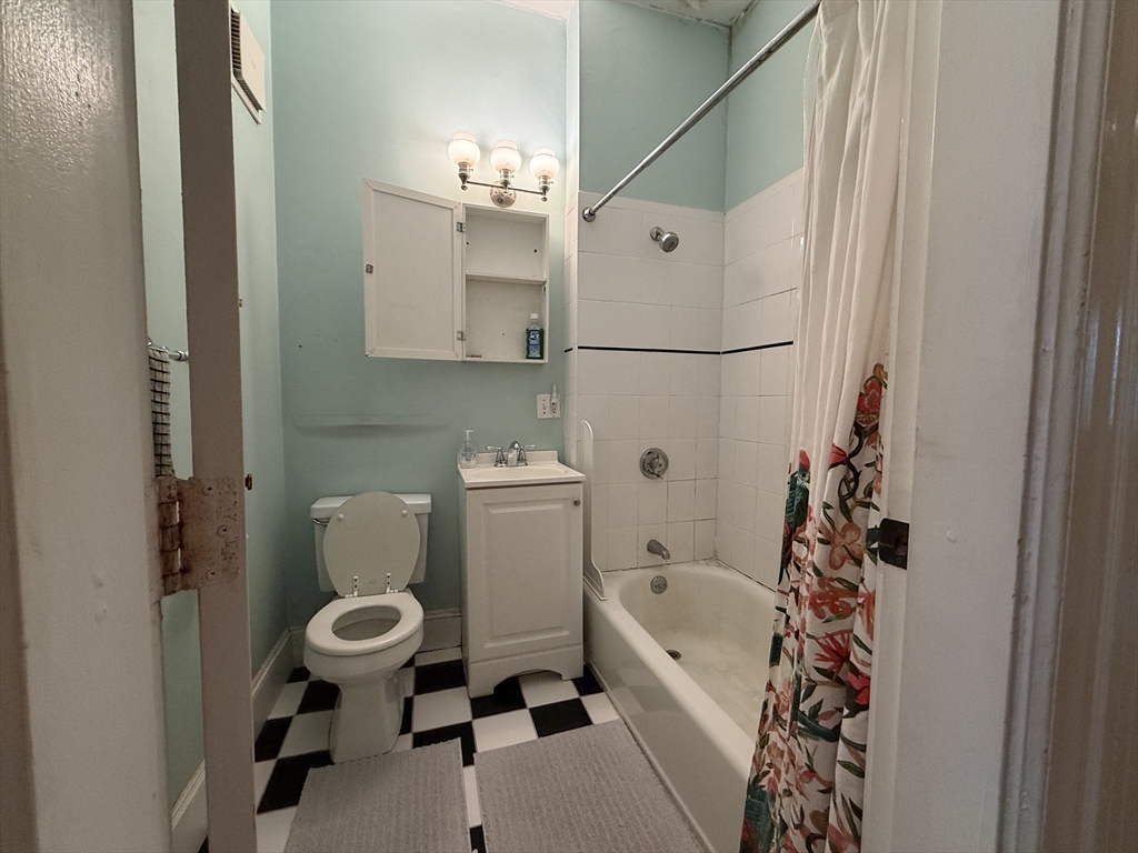 33 Kent Street, Unit 3 Brookline, MA 02445 - Photo 10 of 15