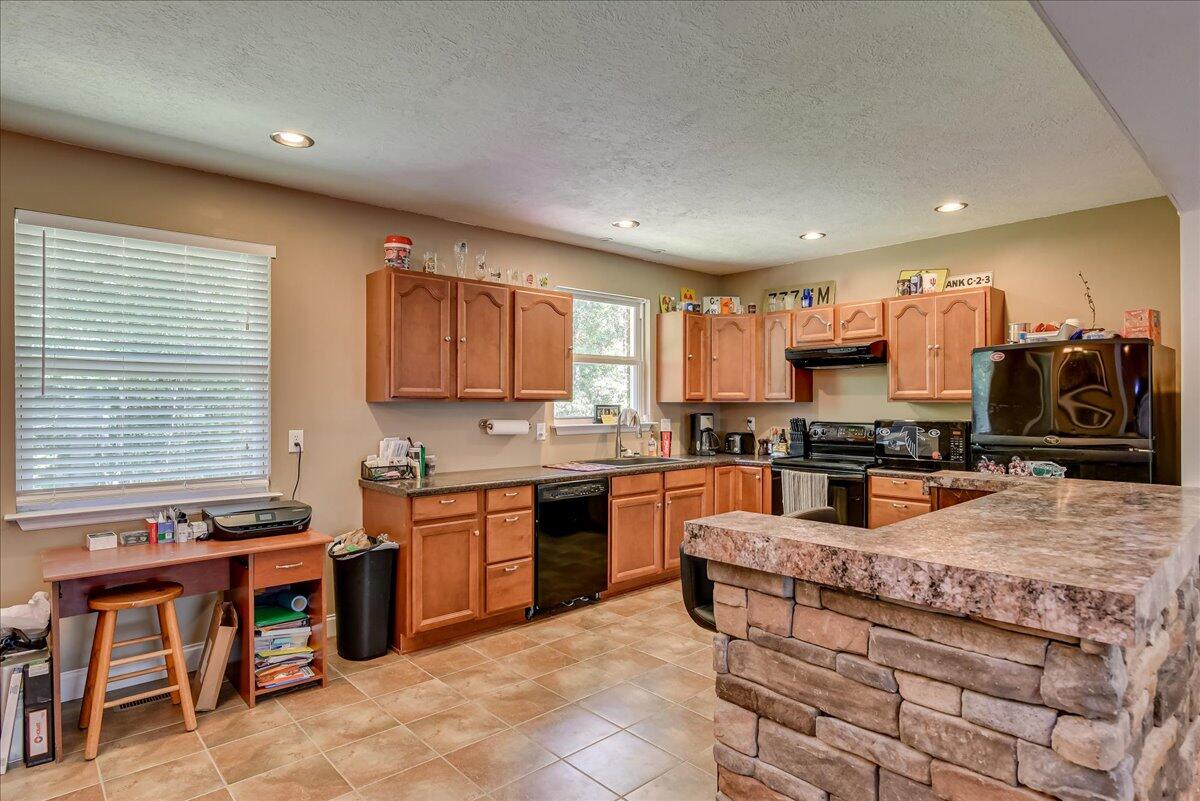 136 Waters Road Beech Island, SC 29842 - Photo 7 of 22