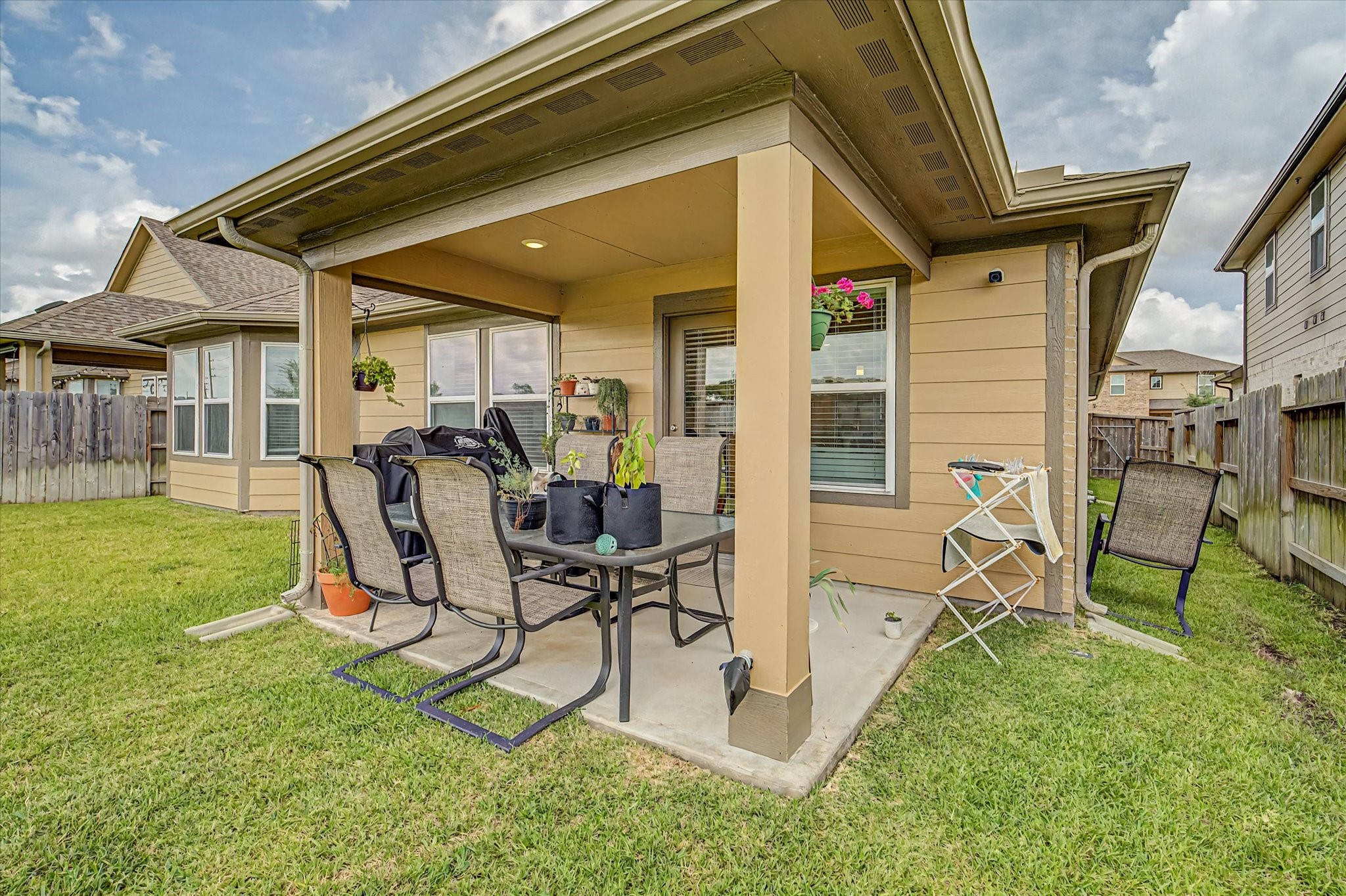 10842 Cliffs View Drive Iowa Colony, TX 77583 - Photo 39 of 47 Patio