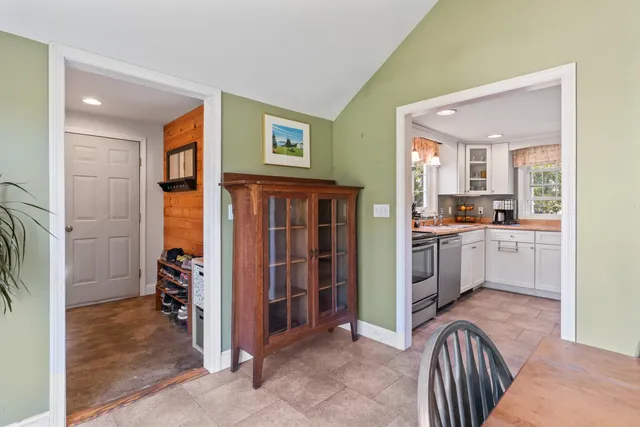 $680,000 | 18 Governor Hill Road, Eliot, ME 03903