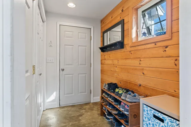 $680,000 | 18 Governor Hill Road, Eliot, ME 03903