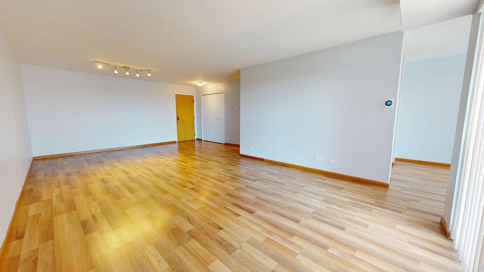 600 Naples Court, Unit 608 Glenview, IL 60025 - Photo 6 of 26 a view of empty room