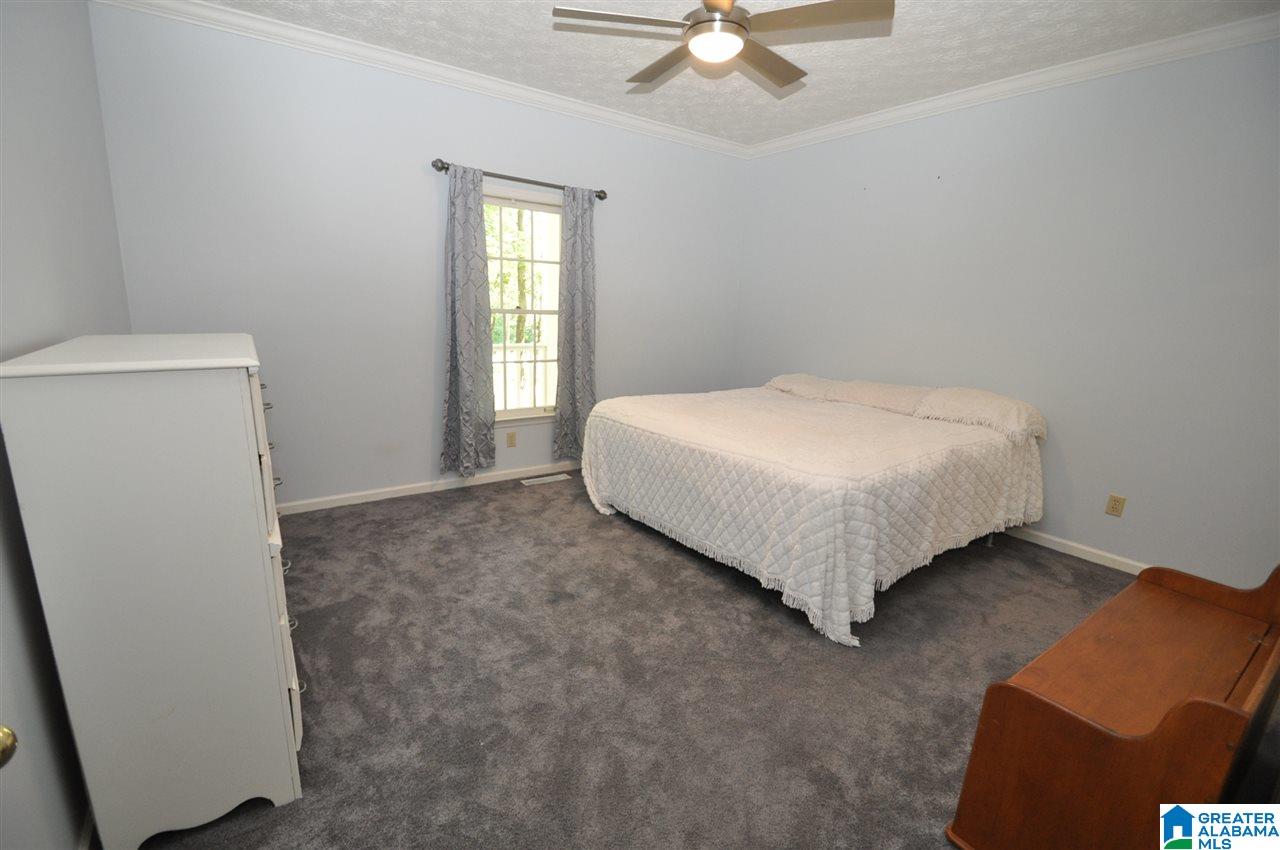 209 Chestnut Circle Alabaster, AL 35007 - Photo 9 of 13