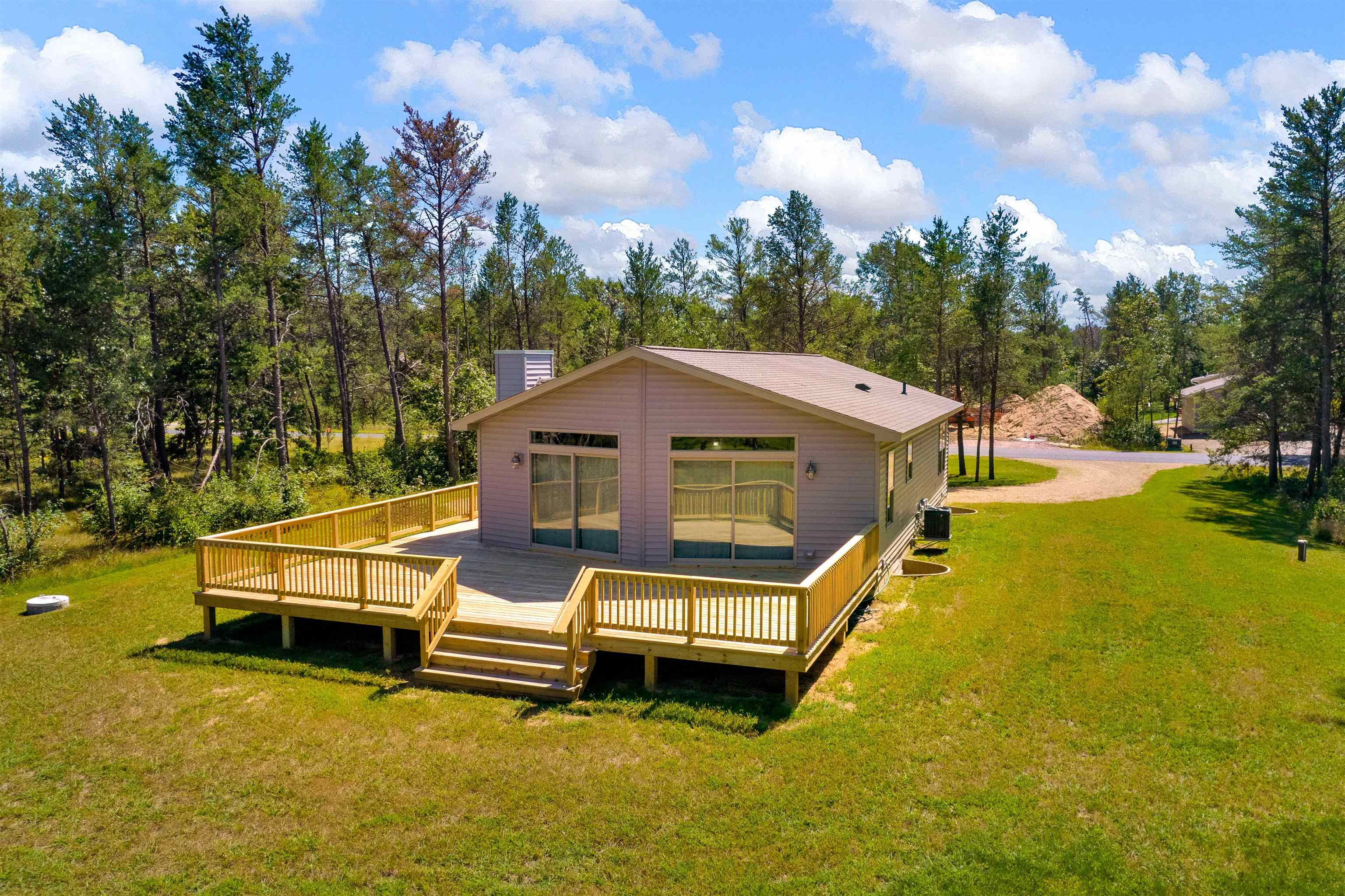 1314 Bogey Trail Nekoosa, WI 54457 - Photo 1 of 37
