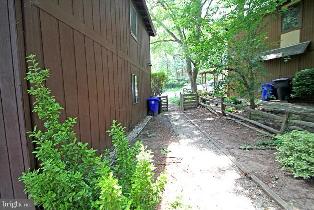1105 North Rockingham Street Arlington, VA 22205 - Photo 6 of 24 a view of a backyard with pathway